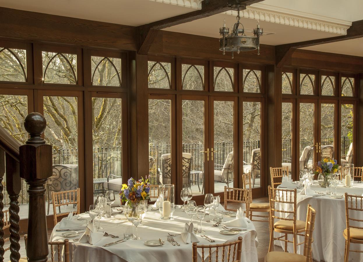 Crossbasket Castle Hotel & Restaurant High Blantyre Exterior foto